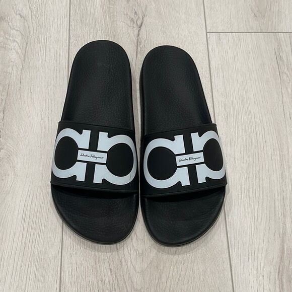 Salvatore Ferragamo Groove Gancini Pool Slide - Picture 5 of 13